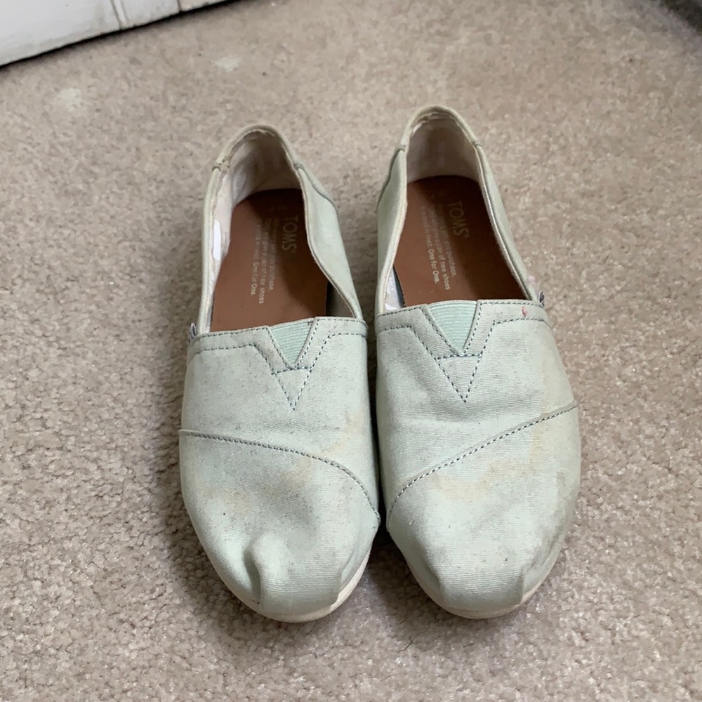 Toms
